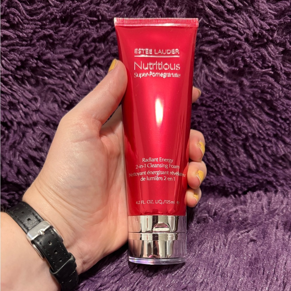 Estée Lauder Nutritious Super-Pomegranate Cleansing Foam